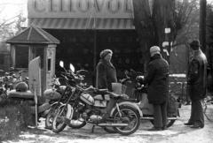 Magyarország, Budapest XVIII., Béke tér., 1970, Szalay Zoltán, Budapest, Simson-márka, motorkerékpár, céllövölde, moped, bukóablak, Fortepan #198774