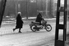 Magyarország, Budapest XVIII., Királyhágó (Vörösfény) utca., 1970, Szalay Zoltán, Budapest, Simson Star, motorkerékpár, Fortepan #198775