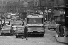 Hungary, Budapest V.,Budapest IX., Vámház (Tolbuhin) körút a Fővám (Dimitrov) térről a Kálvin tér felé nézve., 1972, Szalay Zoltán, Budapest, Fortepan #198927