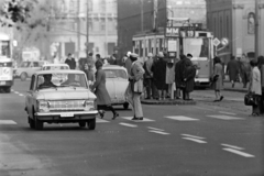 Hungary, Budapest VII.,Budapest VIII., Rákóczi út a Blaha Lujza tér felé nézve, jobbra a Szent Rókus-kápolna és a Rókus kórház., 1972, Szalay Zoltán, Budapest, Fortepan #198929