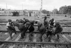 Magyarország, Budapest XIV., a Millenniumi Földalatti Vasút épülő Mexikói úti új járműtelepe, jobbra a háttérben az Erzsébet királyné útja., 1973, Szalay Zoltán, Budapest, Fortepan #199006