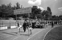 Hungary, People's Park, Budapest X., Építők pálya., 1955, Bauer Sándor, march, sportsperson, board, Budapest, ad truck, Fortepan #199536