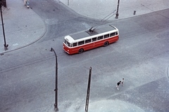 Lengyelország, Varsó, az ulica Wspólna és az ulica Krucza keresztezödésében egy Škoda 8Tr trolibusz. A felvétel a Grand Hotel Orbis-ból készült., 1959, Bernhardt, színes, trolibusz, Fortepan #199728