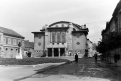 Magyarország, Sopron, Petőfi tér, Petőfi Színház., 1962, Dénes János, Fortepan #200170