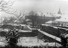 Magyarország, Pécs, kilátás a Ferencesek utcája egyik házából, háttérben jobbra a Miasszonyunk zárdatemplom tornya., 1935, Privát Fotó és Film Archívum-Höfler Tibor gyűjtemény, tél, Fortepan #20037