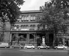 Magyarország, Budapest VIII., Múzeum körút, szemben az ELTE épülete., 1977, Balázs János, Budapest, Fortepan #200425