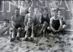 Hungary, Pécs, Hullámfürdő (Madarász strandfürdő)., 1922, Privát Fotó és Film Archívum-Höfler Tibor gyűjtemény, ad, free time, fun, Fortepan #20058