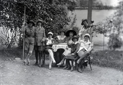 1922, Privát Fotó és Film Archívum-Höfler Tibor gyűjtemény, hat, uniform, musical instrument, garden, women, summer, musician, violin, kids, scouting, walking cane, Fortepan #20060