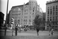 Magyarország, Budapest V., Deák Ferenc tér, balra a Sütő utca, jobbra a Deák Ferenc utca., 1971, Földvári Mihály, Budapest, Fortepan #200731