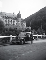 Hungary, Lillafüred, Miskolc, Vadas Jenő utca, szemben a Palotaszálló., 1937, Gergely György, Fortepan #201268