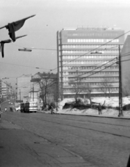 Magyarország, Budapest XII., Alkotás utca a Hertelendy utca közelében a Márvány utca kereszteződése felé nézve., 1970, Gömöri család, irodaház, Budapest, Fortepan #201397