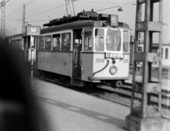 Magyarország, Budapest XIV., Örs vezér tere, a 13-as villamos-végállomása., 1970, Gömöri család, villamosmegálló, Budapest, Fortepan #201398