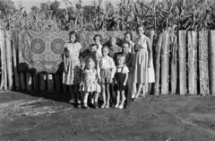 1957, Handa család, family, carpet, corn stalk, Fortepan #201518