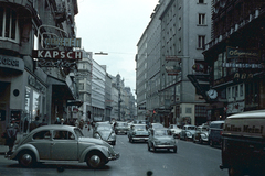 Ausztria, Bécs, Kärntner Strasse - Weihburggasse sarok., 1962, Jakab Antal, színes, Volkswagen Bogár, Fortepan #201728