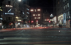 Ausztria, Bécs, Stock-Im-Eisen-Platz a Graben felé nézve., 1962, Jakab Antal, színes, éjszaka, bemozdulás, Fortepan #201820