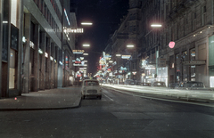 Ausztria, Bécs, Kärntner Strasse a Himmelpfortgasse sarkától a Marco-d'Aviano-Gasse felé., 1962, Jakab Antal, színes, Fortepan #201825