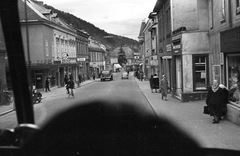 Ausztria, Gloggnitz, Haupstrasse, balra a Rösselsteg torkolata., 1962, Jakab Antal, járműbelső, Fortepan #201857