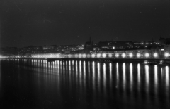 Magyarország, Budapest II.,Budapest I., a budai Duna-part és a budai Vár a Margit hídról nézve., 1962, Jakab Antal, Budapest, Fortepan #201874