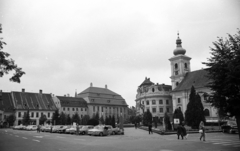 Romania,Transylvania, Sibiu, Nagy tér (Piața Mare), jobbra a Szentháromság-templom., 1972, Jakab Antal, Fortepan #202144