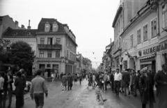 Romania,Transylvania, Brașov, Fő tér (ekkor Piața 23 August, ma Tanács tér, Piața Sfatului), szemben a Kapu utca (Strada Republicii)., 1972, Jakab Antal, Fortepan #202155