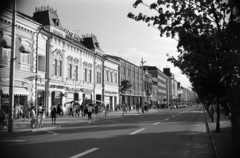 Romania,Transylvania, Târgu Mureș, Rózsák tere (Piata Trandafirilor), a Keresztelő Szent János-templom feől a Bolyai utca felé fényképezve., 1972, Jakab Antal, Fortepan #202164