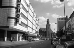 Németország, Frankfurt am Main, Grosse Eschenheimer Strasse a Hauptwache felé, szemben a Szent Katalin-templom (St. Katharinenkirche)., 1973, Jakab Antal, Fortepan #202234