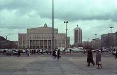 Németország, Lipcse, Augustusplatz (Karl-Marx-Platz), szemben az Operaház., 1985, Jakab Antal, színes, NDK, operaház, Fortepan #202313