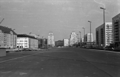 Németország, Berlin, Kelet-Berlin, Karl-Marx-Allee a Strausberger Platz felé nézve., 1962, Faragó László, NDK, Kelet-Berlin, Fortepan #202486