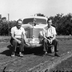 Opel Kapitän típusú személygépkocsi., 1942, Privát Fotó és Film Archívum-Urbach gyűjtemény, közlekedés, jármű, német gyártmány, Opel-márka, Opel Kapitän, autón ülni, Fortepan #20269