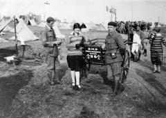 Magyarország, Gödöllő, 4. Nemzetközi Cserkész Világtalálkozó (Jamboree)., 1933, Privát Fotó és Film Archívum-Urbach gyűjtemény, zászló, cserkész, találkozó, sátortábor, Fortepan #20290