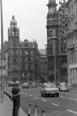 Magyarország, Budapest V., Kossuth Lajos utca, szemben a Ferenciek tere (Felszabadulás tér), mögötte a Kígyó utca., 1980, Rubinstein Sándor, rendszám, Budapest, Fortepan #203014