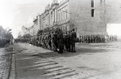 Magyarország, Győr, Szent István (Vilmos császár) út, jobbra a Pénzügyi palota., 1916, Tóth Árpád, Fortepan #203285