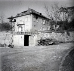 Magyarország, Budapest II., Bimbó út - Árvácska utca sarok, szemben a Bimbó út 77. számú villa., 1945, Kurutz Márton, Budapest, Fortepan #203722