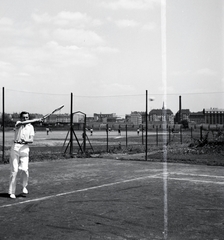 Magyarország, Budapest XI.,Budapest IX., Stoczek utca, háttérben a Duna túlpartján a Közraktár utca épületei., 1942, Kurutz Márton, Budapest, Fortepan #203757