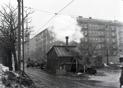 Magyarország, Budapest I., Bem (Margit) rakpart a Batthyány térnél, jobbra az Aranyhal utca. Háttérben a Szilágyi Dezső téri református templom tornya., 1942, Kurutz Márton, sínpálya, felsővezeték, Budapest, templomtorony, Fortepan #203758