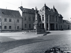 Magyarország, Szekszárd, Béla király tér, Szentháromság-szobor, Városháza (később Polgármesteri Hivatal)., 1939, Kurutz Márton, Fortepan #203769