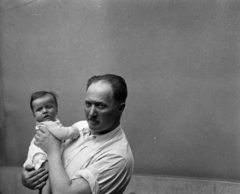 1960, Lukács Pál, Best of, hold in arms, rolled up sleeves, newborn, Fortepan #204034