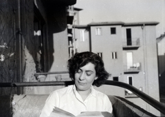 1948, Papp Róbert, reading, lady, balcony, Fortepan #204199