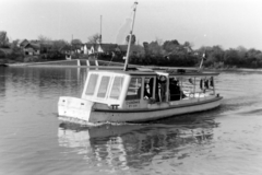 Hungary, Kisoroszi, a Csobánka motoros átkelőhajó a Dunán, Kisoroszi és Visegrád-Szentgyörgypuszta között., 1963, Somlói Miklós dr., Csobánka ship, Fortepan #204352