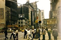 Amerikai Egyesült Államok, New York, Hetedik sugárút a Nyugati 49. utca sarkától a Times Square felé nézve., 1978, Szilágyi Zsófia, erotika, Fortepan #204566