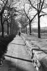 Hungary, Budapest VI., Podmaniczky (Rudas László) utca, jobbra a Ferdinánd (Élmunkás) híd felhajtója., 1974, Kereki Sándor, Budapest, snow piles, pavement, Fortepan #205030