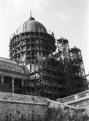 Hungary, Budapest I., a Budavári Palota (korábban Királyi Palota) kupolája, újraépítésekor., 1963, Beyer Norbert, construction, scaffolding, dome, stone wall, Budapest, balustrade, Fortepan #20513