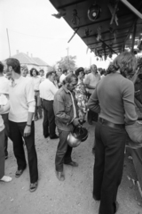 1974, Kereki Sándor, market, crash helmet, Fortepan #205613