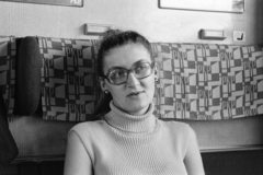 1974, Kereki Sándor, Conga line, earring, turtleneck, glasses, lady, Fortepan #205876