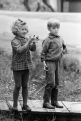 1974, Kereki Sándor, kids, pier, wellingtons, sweater, Fortepan #205879