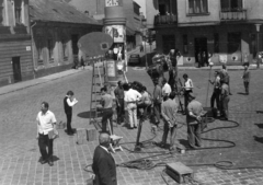 Magyarország, Óbuda, Budapest III., Lajos utca, Az özvegy és a százados című film forgatása, háttérben a Fényes Adolf utca torkolata., 1967, Kereki Sándor, filmforgatás, Budapest, Fortepan #206173