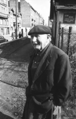 Hungary, Budapest IX., Mihálkovics utca, Mihálkovics-telep., 1976, Kereki Sándor, Budapest, old person, Fortepan #206206