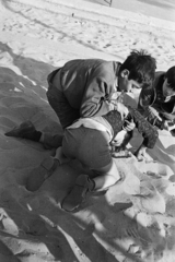 Hungary, Budapest VII., Klauzál tér., 1969, Kereki Sándor, toy, Budapest, boys, wrestling, Fortepan #206258