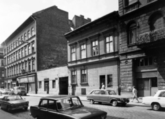 Magyarország, Budapest VII., István (Landler Jenő) utca a Cserhát utca irányából a Murányi utca felé nézve., 1974, FŐFOTÓ, BMW-márka, rendszám, Renault 16, Moszkvics 412, Budapest, BMW 700, Fortepan #206580