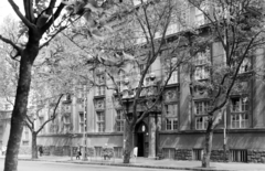 Magyarország, Budapest IX., Mester utca 60-62., Fáy András Közlekedésgépészeti Szakközépiskola (később Fáy András Technikum)., 1974, FŐFOTÓ, Budapest, Fortepan #206604